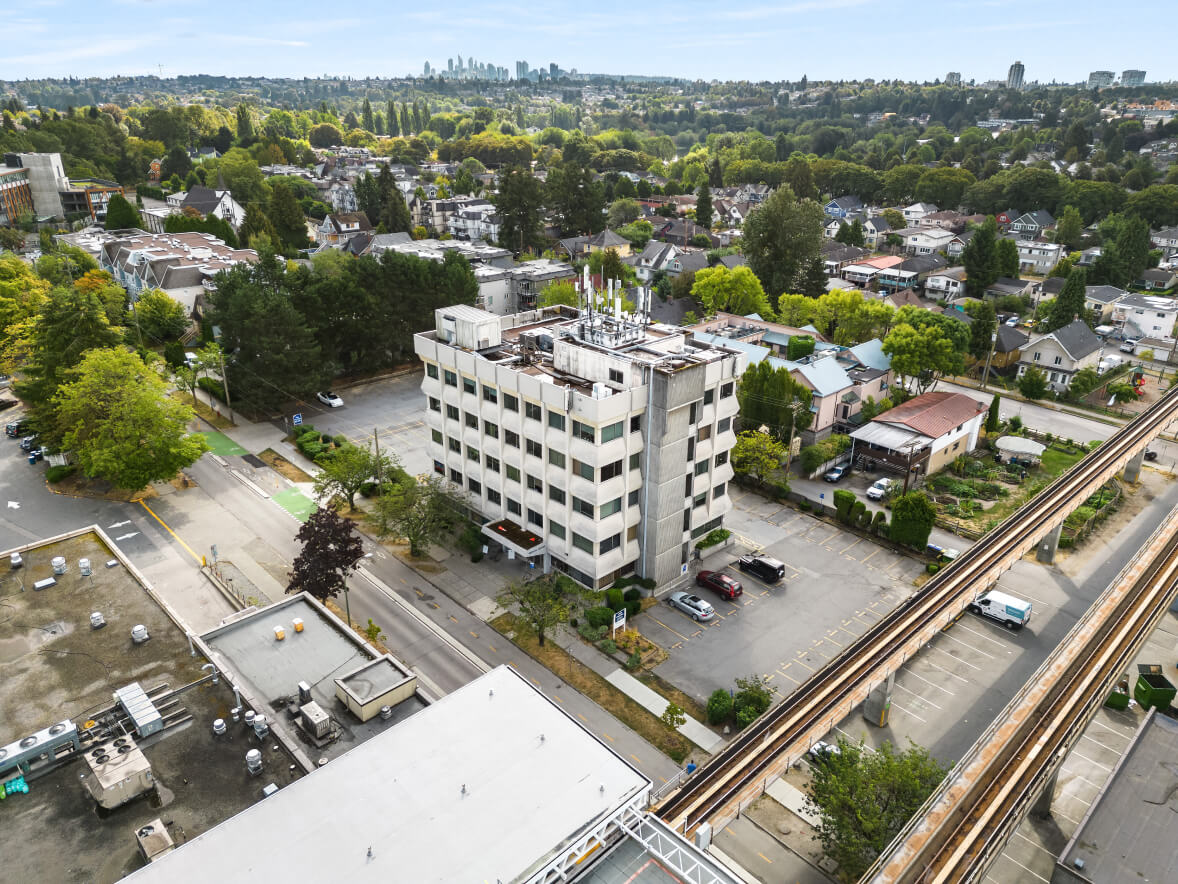 1750 East 10th Ave exterior picture medical office investment for sale in Vancouver by LUK commercial real estate group