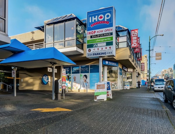 950 West Broadway aerial picture retail investment sold in Vancouver by LUK commercial real estate group
